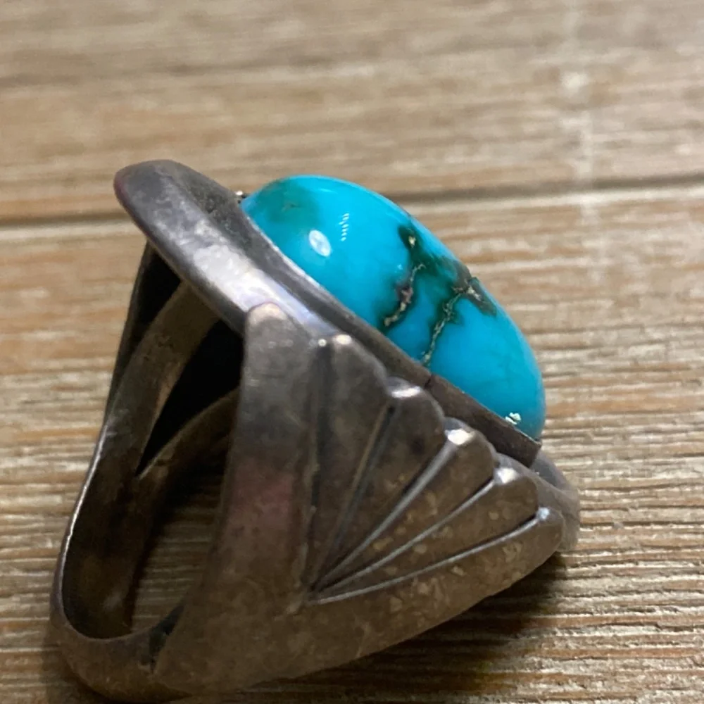 Sterling Silver and Turquoise Man’s ring - Picture 2 of 3